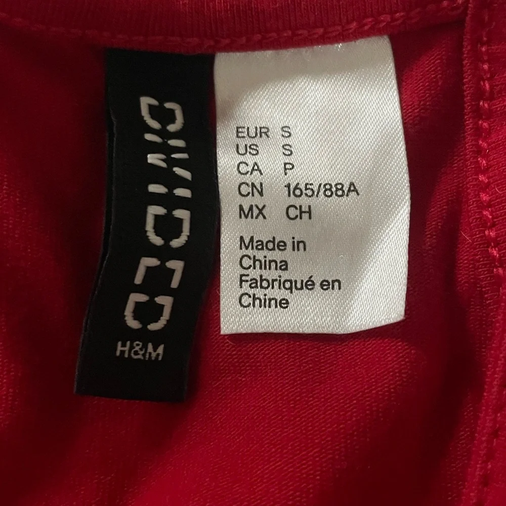 H&M Tank Top - Picture 4 of 4